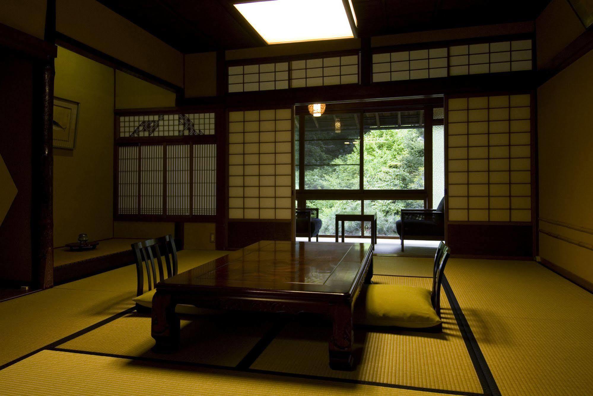 Yutouya Ryokan Toyooka  Exterior photo